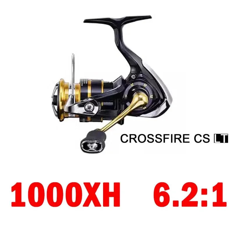 Molinete DAIWA CROSSFIRE CS LT – Light & Tough | 4–12 kg Drag, Carretel LC-ABS de Alumínio, 185g a 320g, Ultraleve e Resistente