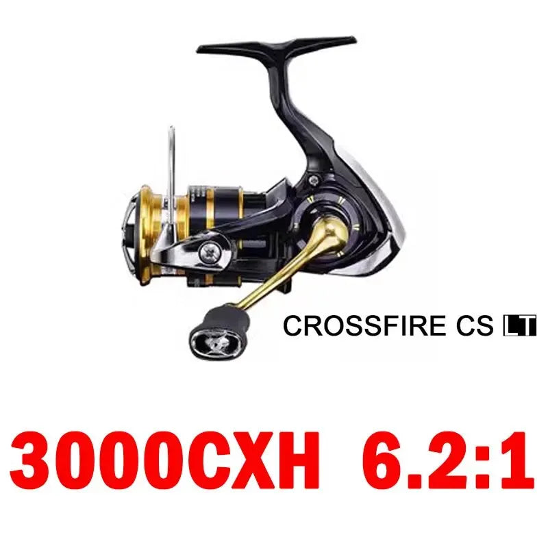 Molinete DAIWA CROSSFIRE CS LT – Light & Tough | 4–12 kg Drag, Carretel LC-ABS de Alumínio, 185g a 320g, Ultraleve e Resistente